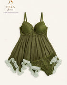 Hekaya lingerie set with delicate lace and satin details, featuring a stylish camisole for a comfortable, elegant look.