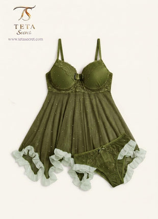 Hekaya lingerie set with delicate lace and satin details, featuring a stylish camisole for a comfortable, elegant look.